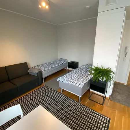 Apartment Yksioe Kakolassa *
